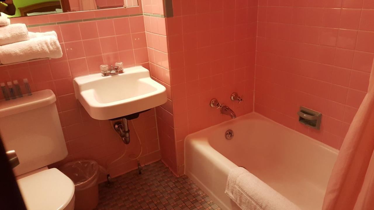 Premium Queen Room