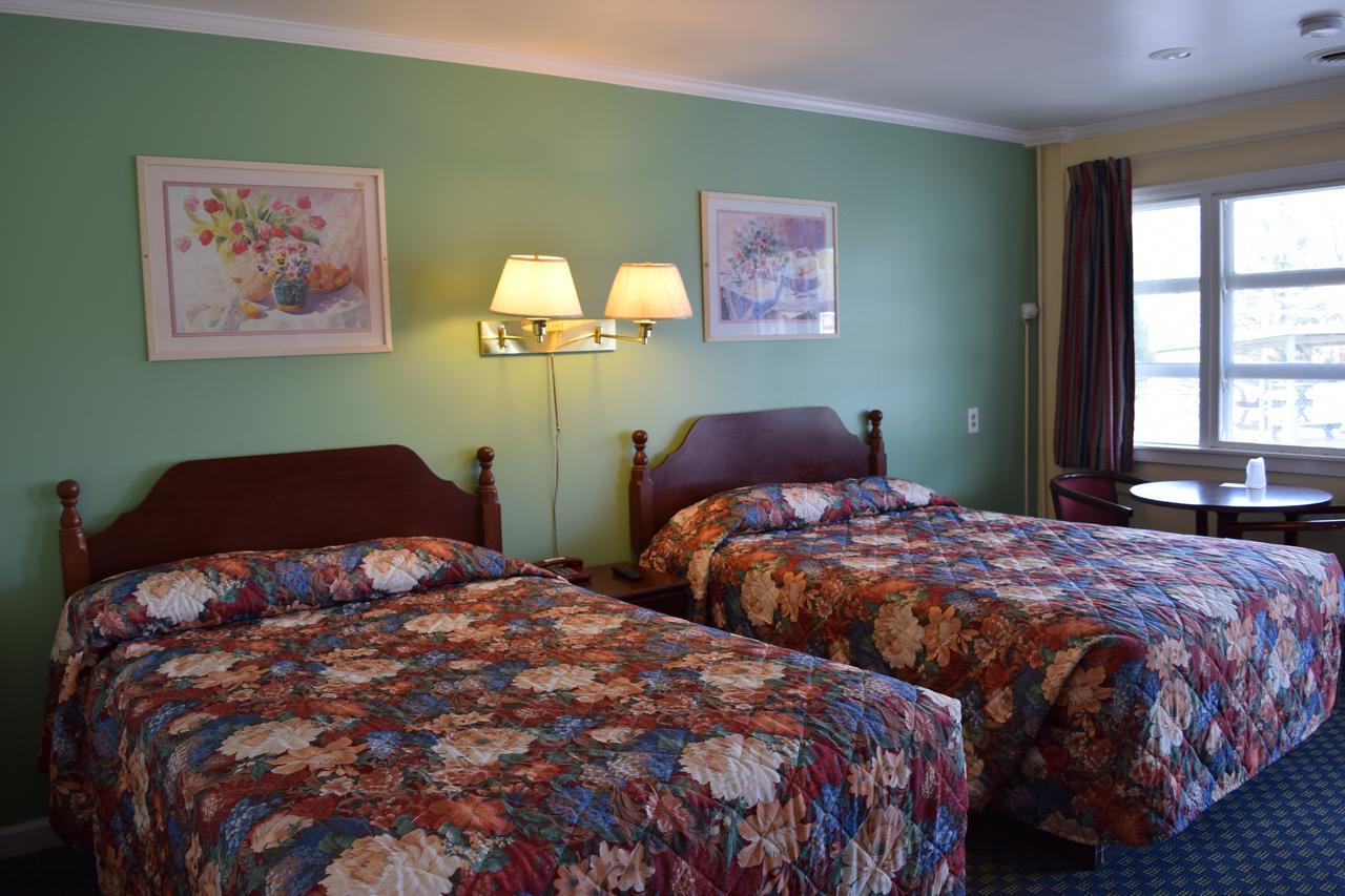 Double Room,711070036:JPEG