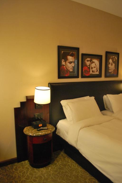 Quarto Deluxe com 2 Camas de Solteiro