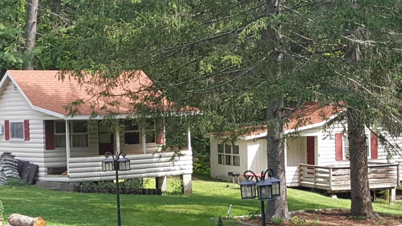 Deluxe Studio