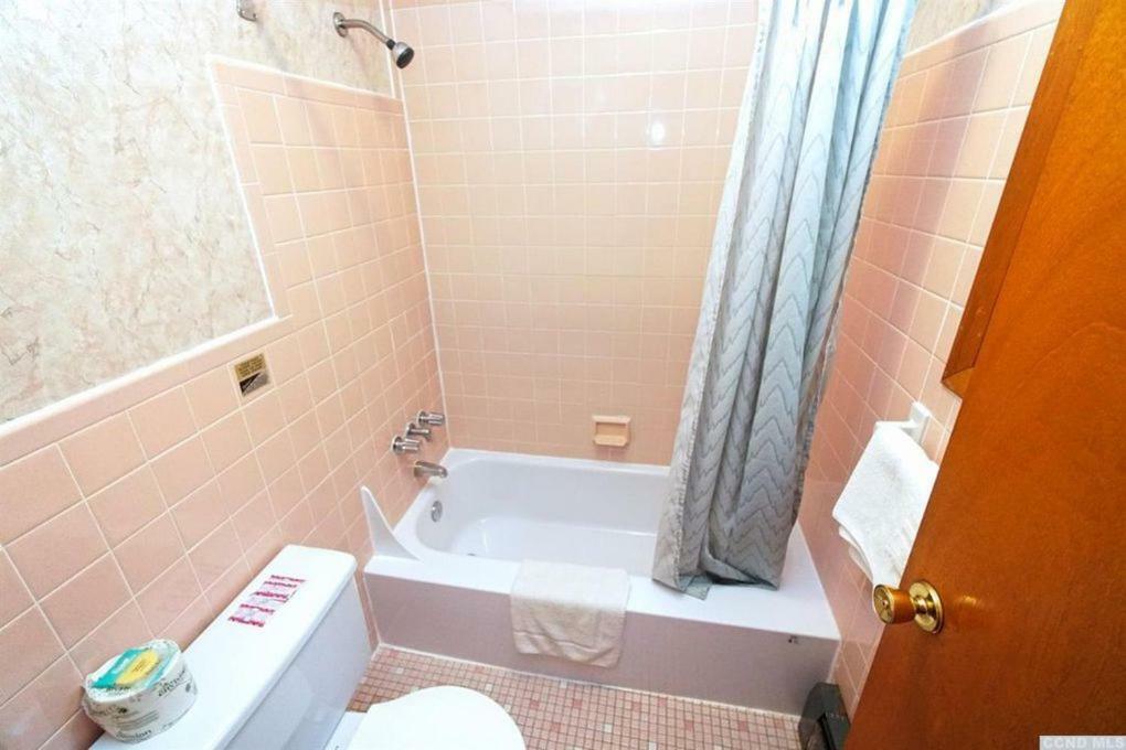 Standard Triple Room,816056483:JPEG
