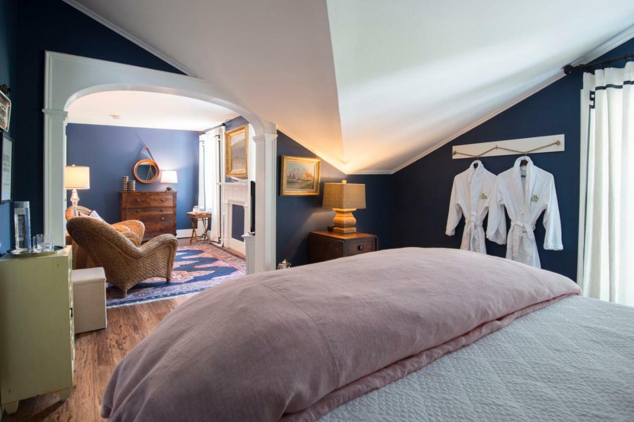 Suite with Garden View