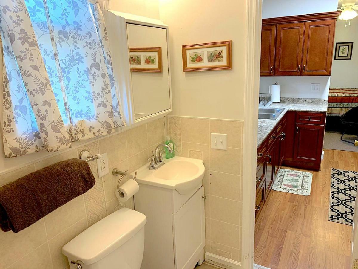 Deluxe Downstairs Double Room with Balcony,827497937:JPEG