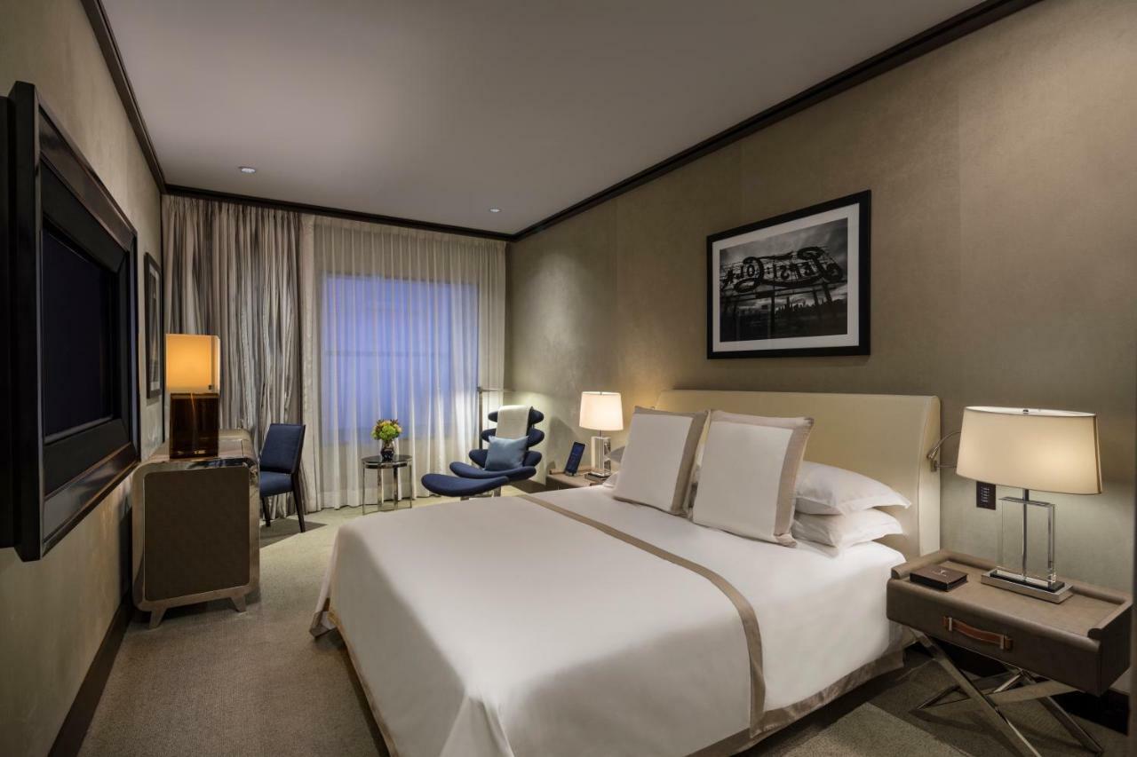 Quarto Superior com Cama King-size
