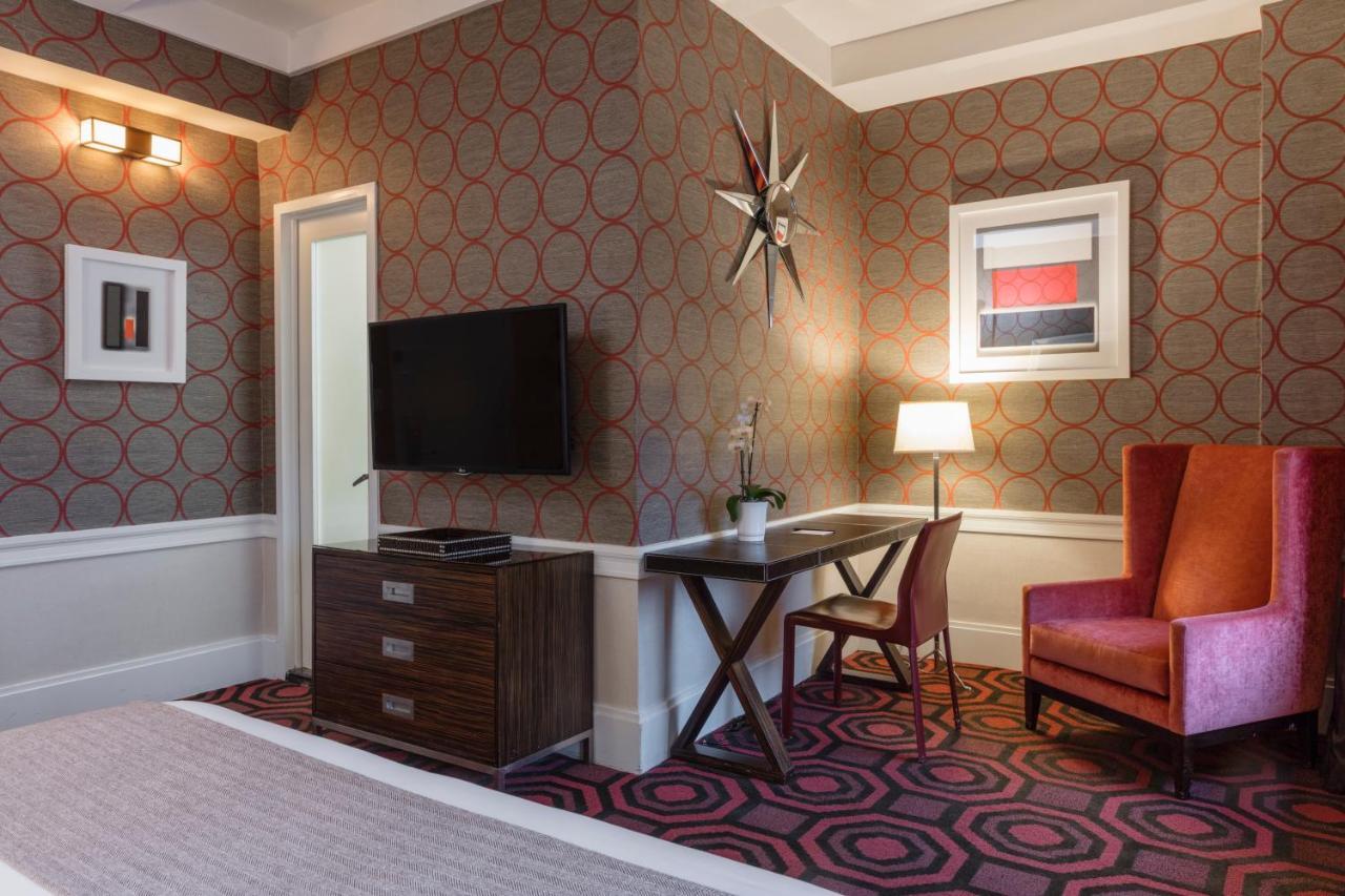 Deluxe King Room,943272379:JPEG