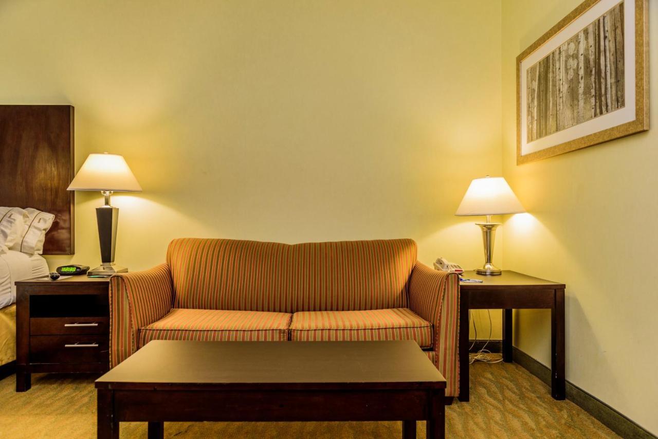 King Suite,1704928258:JPEG
