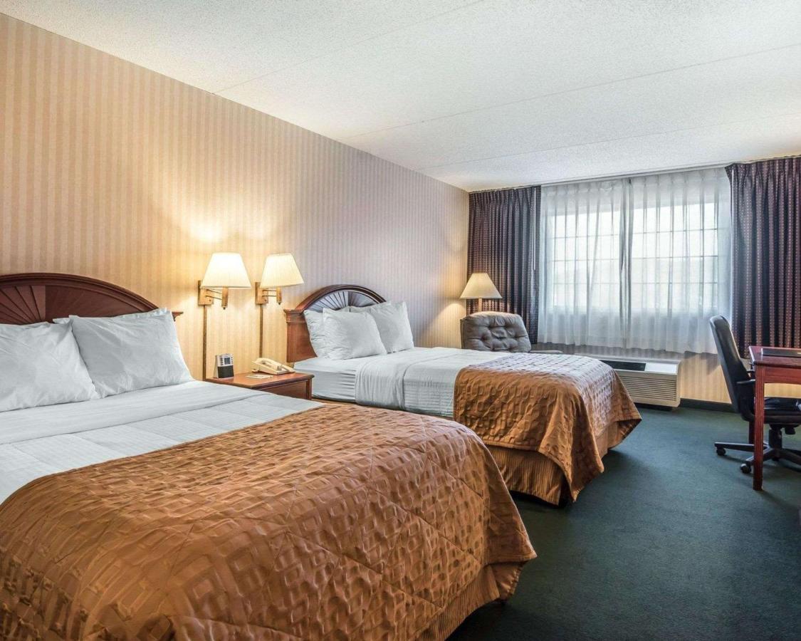 Business Double Room with Two Double Beds