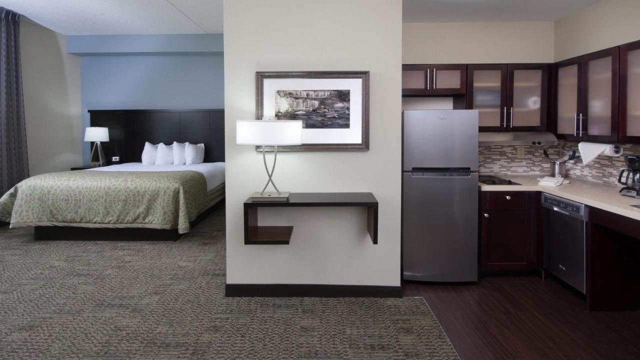 King Studio Suite - Hearing Accessible/Non-Smoking