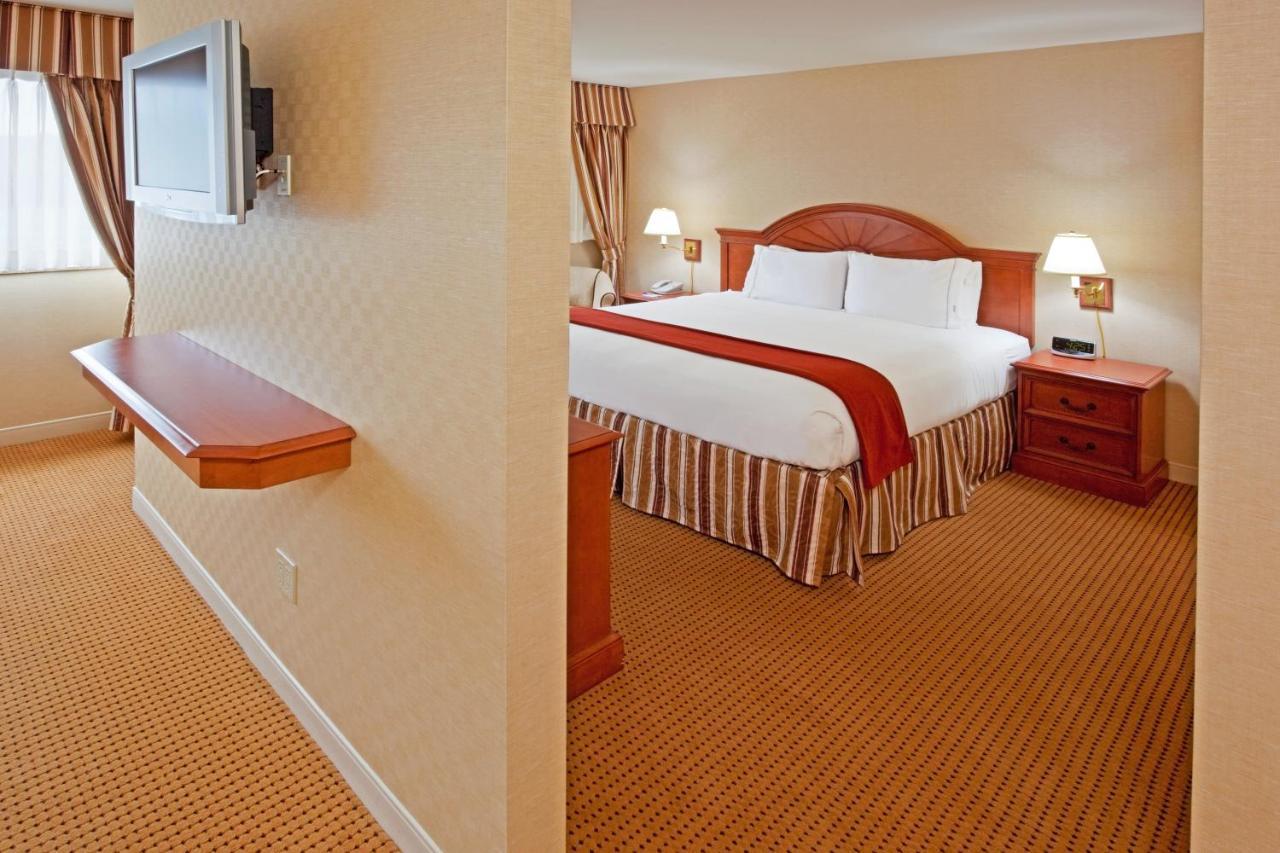 Junior Suite,1080857836:JPEG