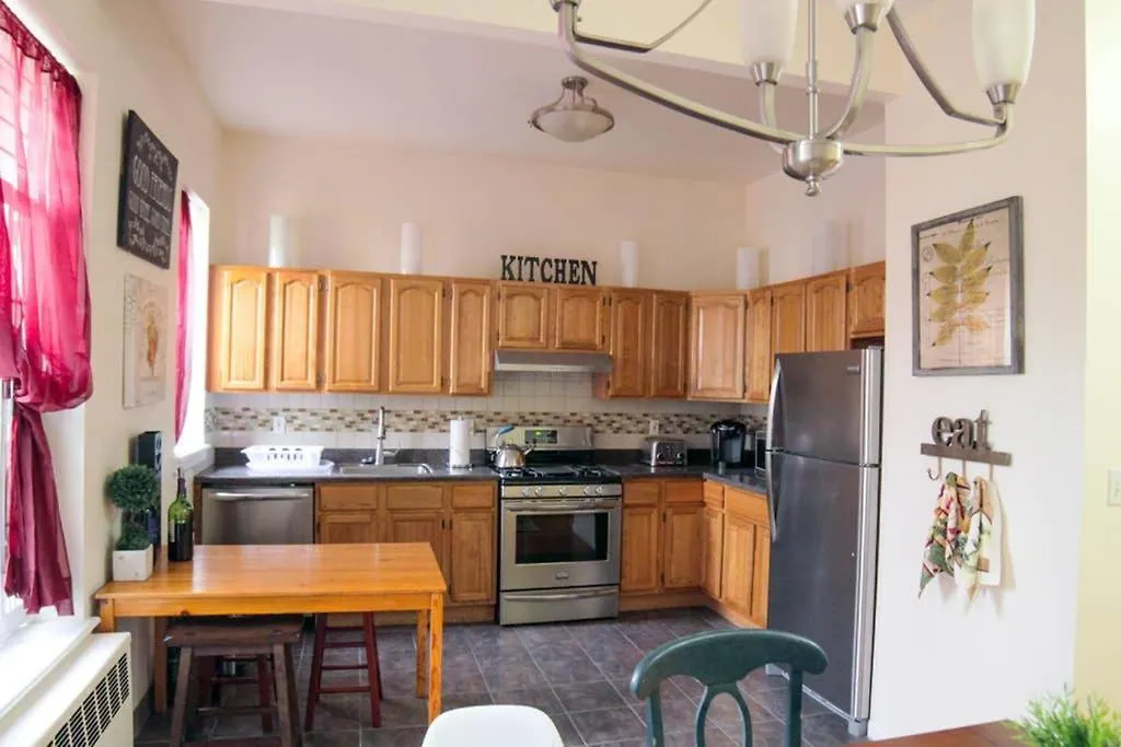 Elegant And Comfortable Stay-1