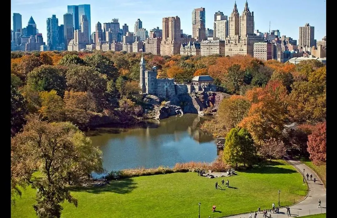 Stylish 2 Bedroom Apt Right On Central Park West-1