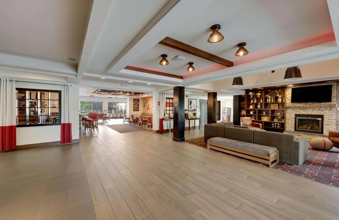 The Crossroads Hotel - Newburgh-1