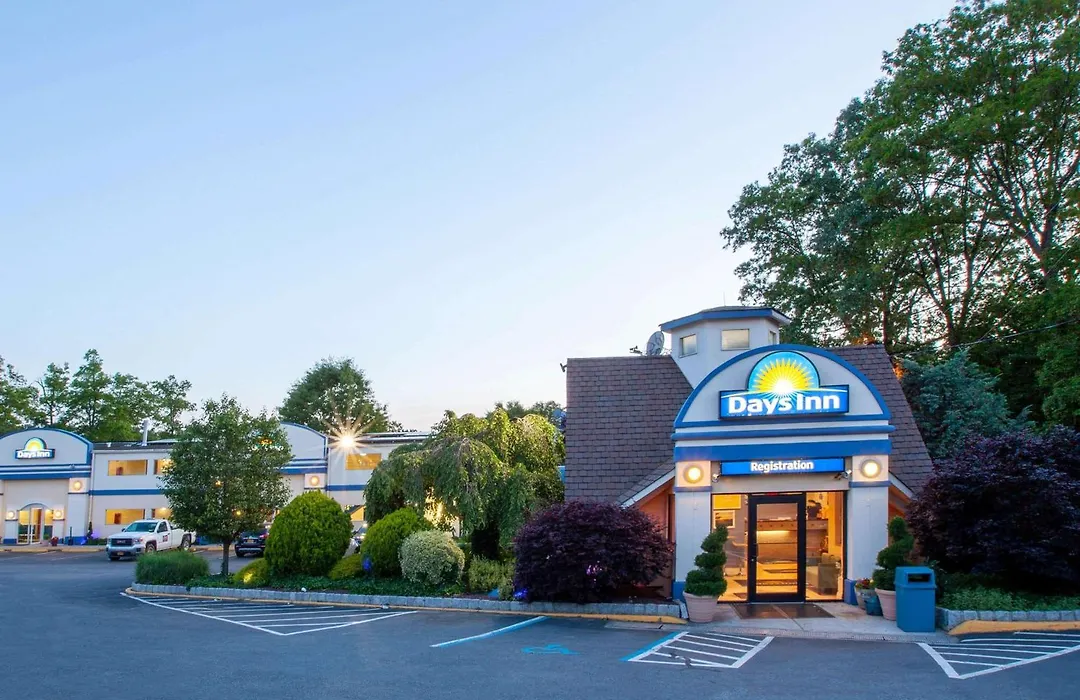 Days Inn By Wyndham Nanuet / Spring Valley-1