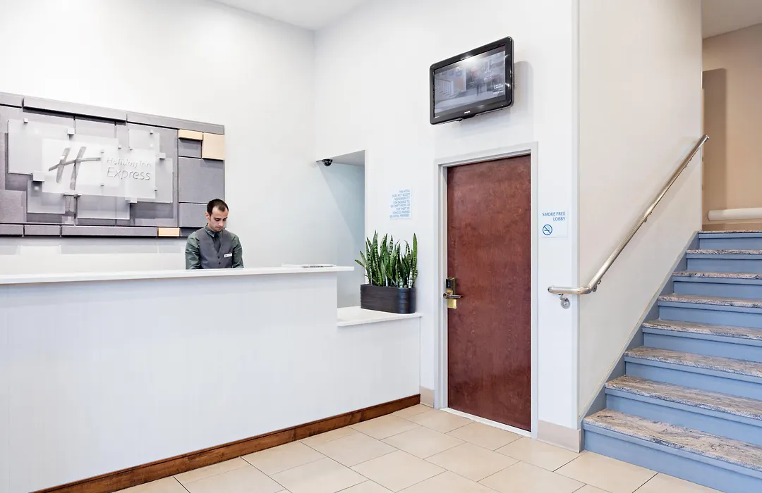 Holiday Inn Express Brooklyn By Ihg-1