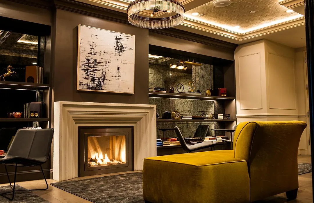 Hotel 32 32-1