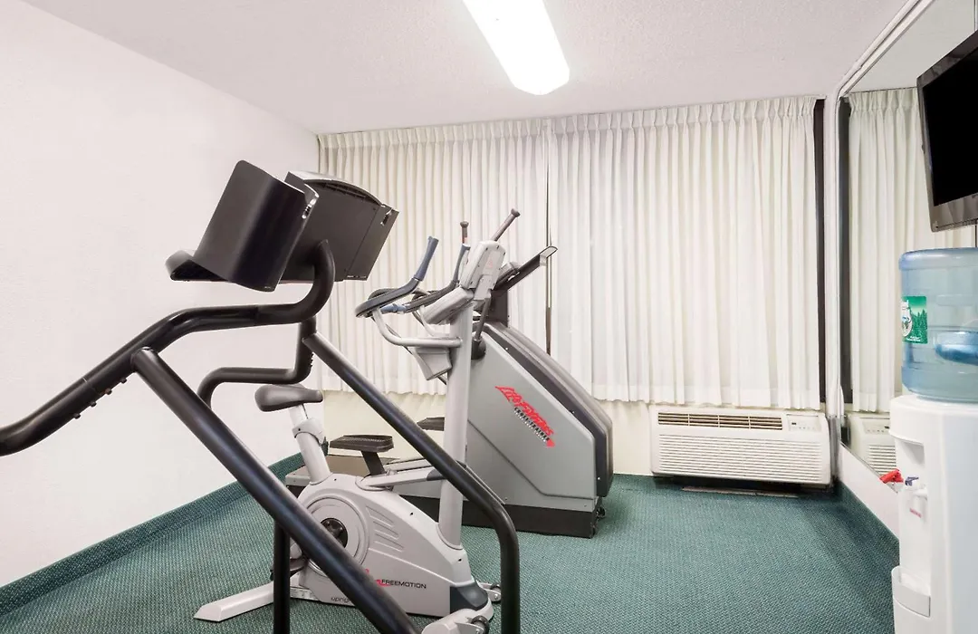 Ramada By Wyndham Watertown Thousand-1