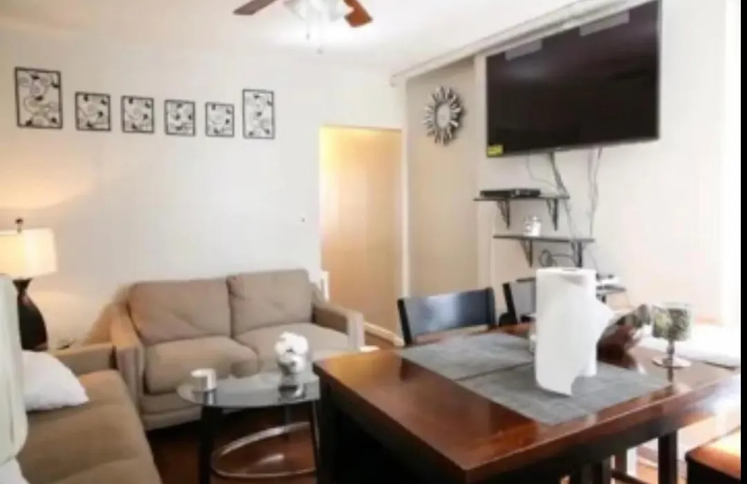 Lovely 2 Bedroom 1 Bath In The Heart Of Brooklyn-1