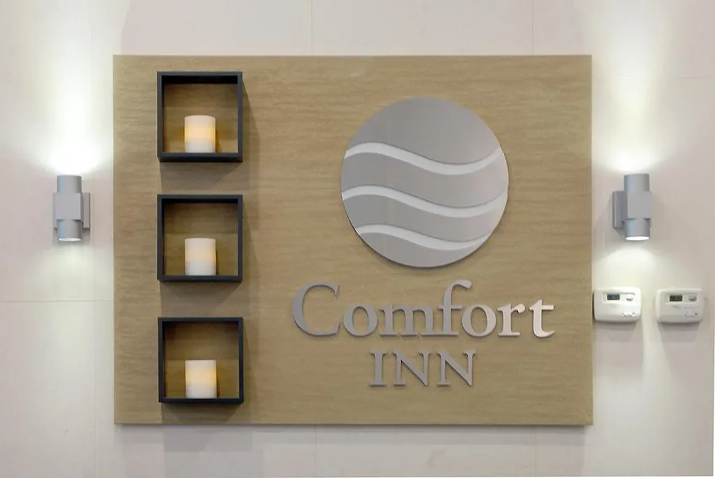 Comfort Inn Manhattan Bridge-1