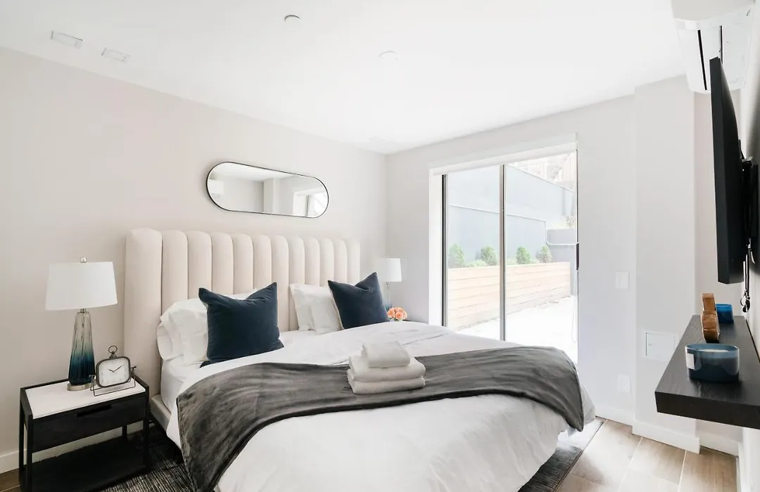 Unbeatable 1Br With Massive Private Patio-1