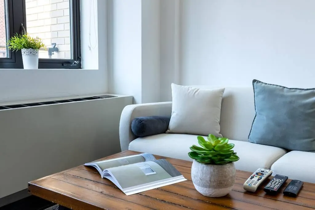 809-6B 2Br Duplex Breathtaking Views Beauty-1