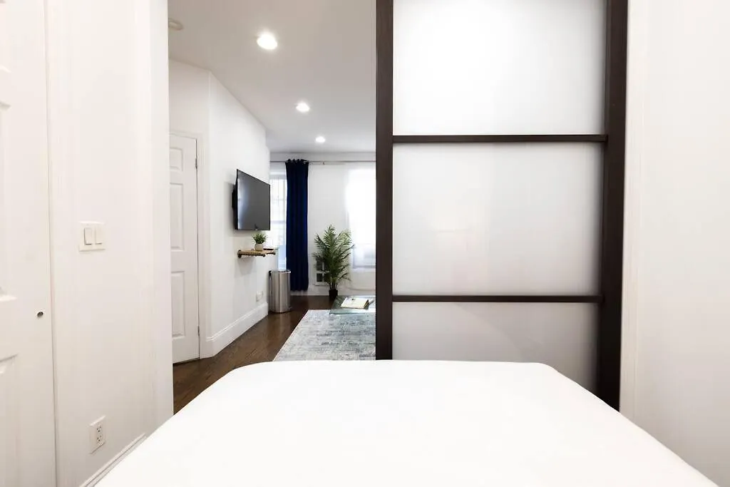 69-2D Stylish Lower East Side 1Br Apt Brand New-1