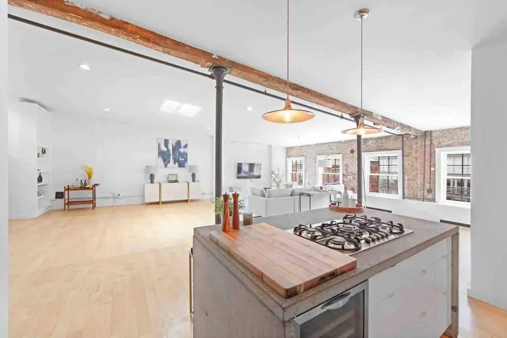 25-5 Massive 2Br Loft Prime Downtown W D-1