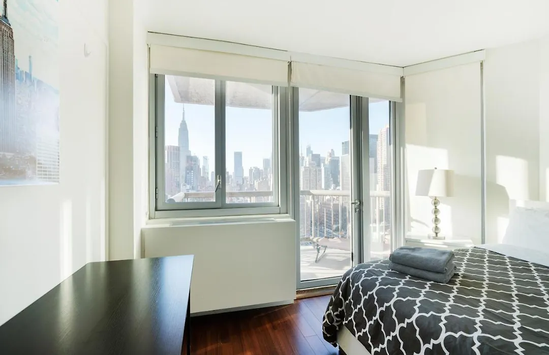 Stunning 3Bd Apartment At Midtown East-1
