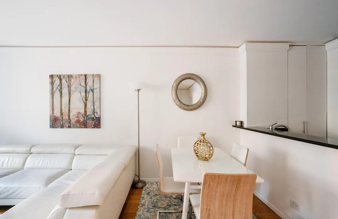 Modern 1 Bedroom Apartment At Midtown West-1