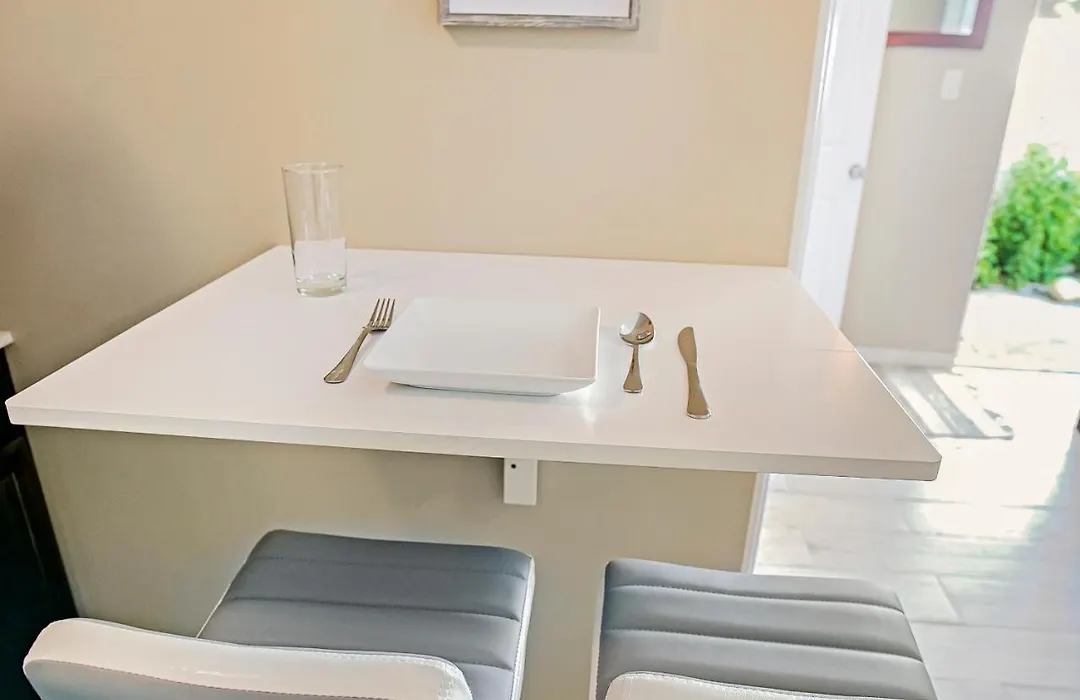 The Cozy Corner Suite* *Fast Wifi* *278 Mbps* *30 Min To Nyc-1
