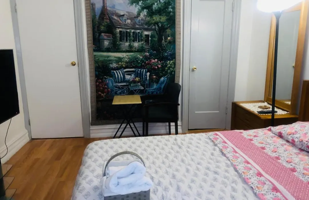 Cozy Comfort In Brooklyn-1