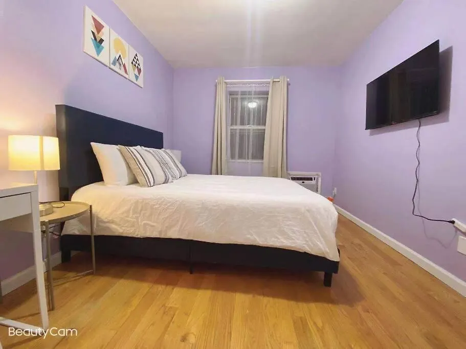 Beautiful 4 Bedroom Apartment For Groups-1