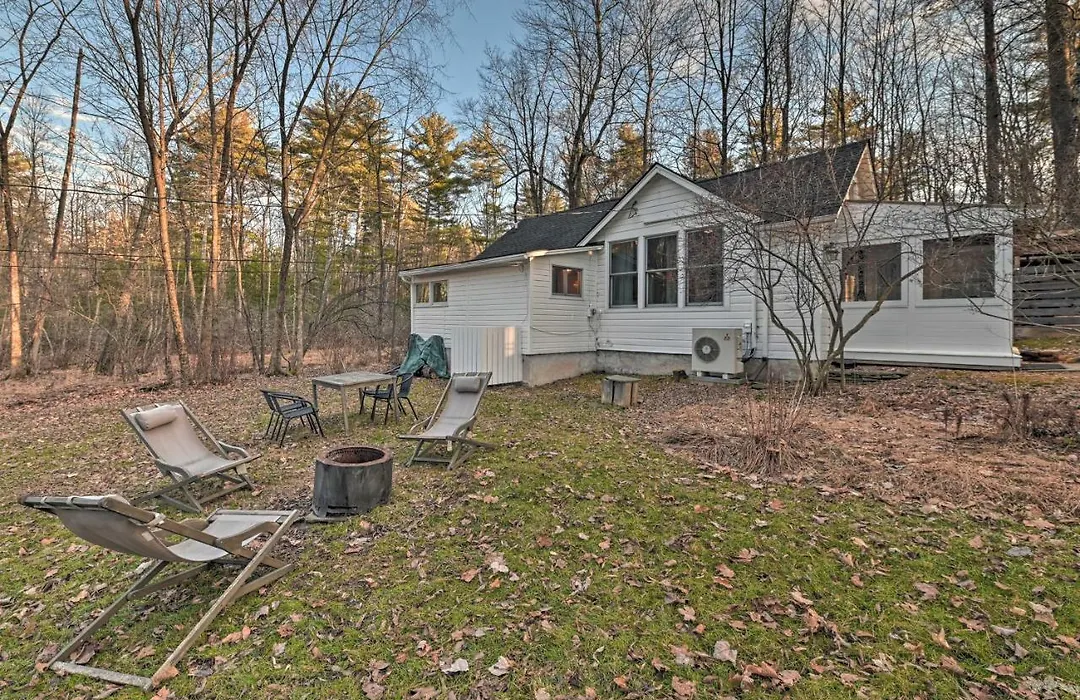 Cozy Woodstock Home With Fire Pit!-1