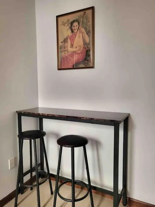 Antique Victorian 2 Bedroom best Location-1