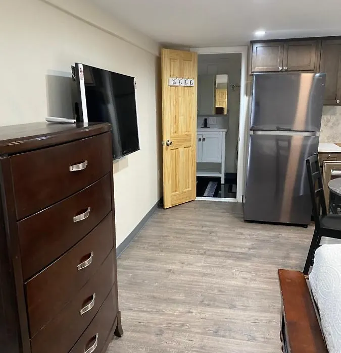 1444 Basement Studio-1