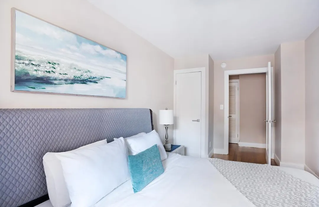 Gorgeous 2 Bedroom In Nyc With Elevator-1