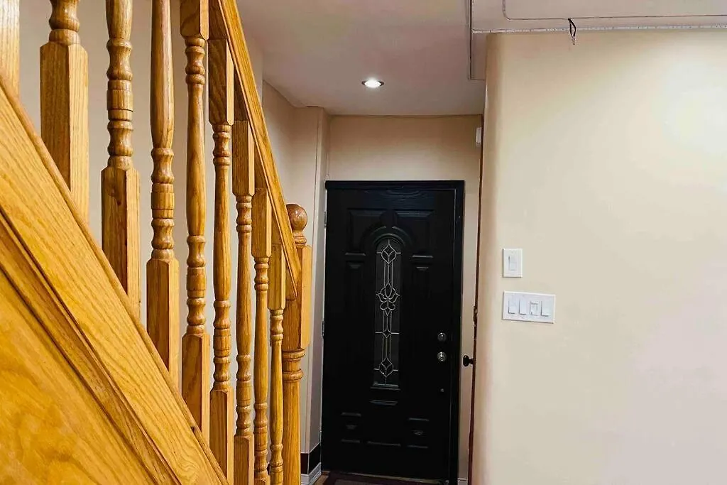 18 Min 2 Time Square Manhattan 3 Bedroom 1.5 Bath-1