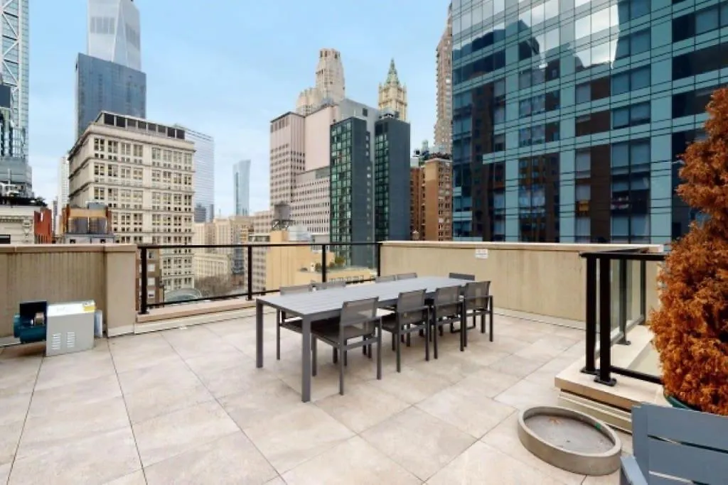 Absolutely New 3Bd/2Ba In Downtown Nyc-1