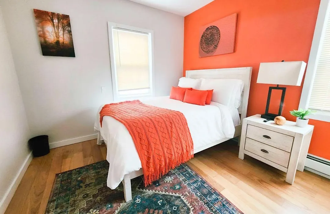 A New Splash Of Color In The Heart Of Queens-1