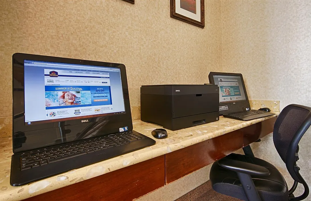 Best Western Plus Arena Hotel-1