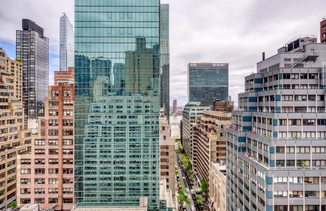 Midtown E 3Br W Elevator Doorman Nr Un Nyc-814-1