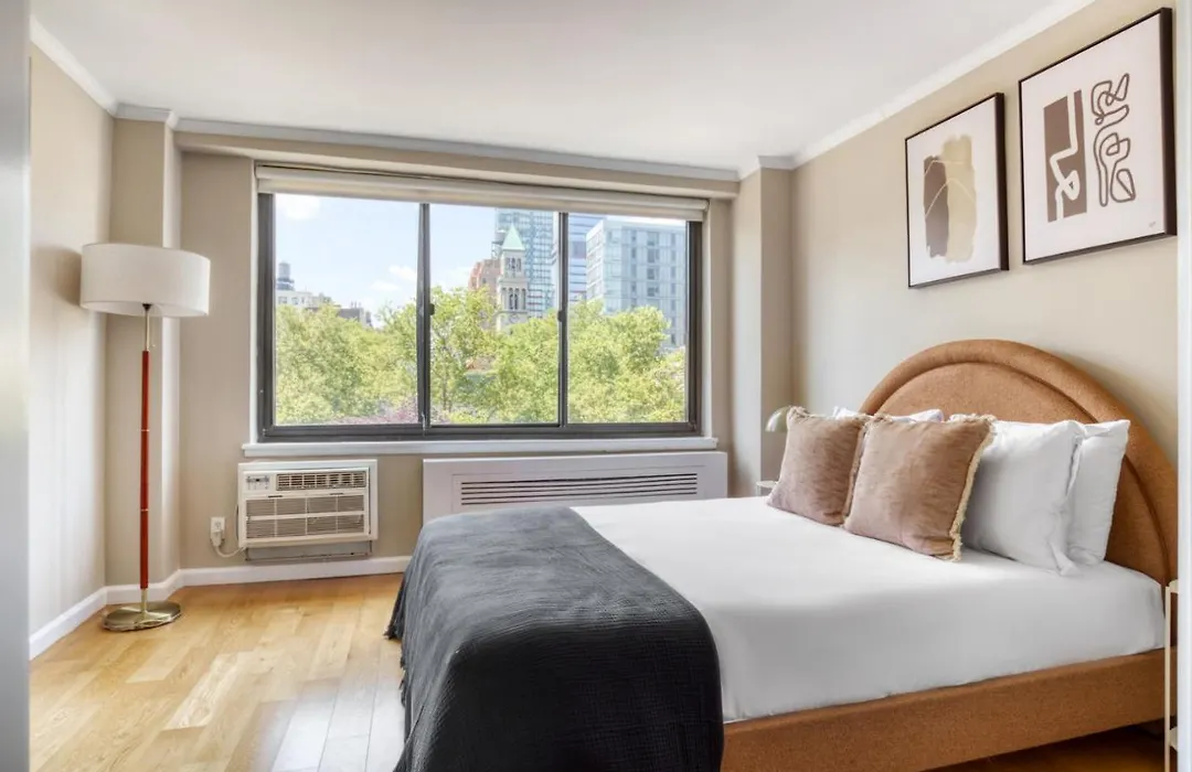 Uws 2Br W Wd Nr Central Park Nyc-896-1