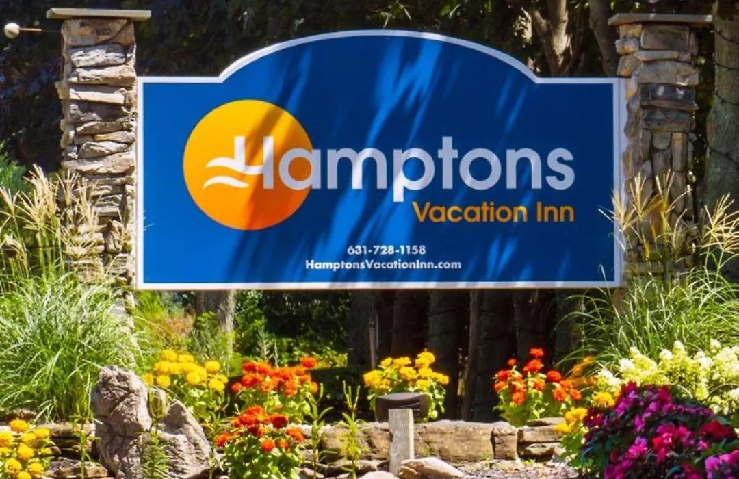 Hamptons Vacation Inn-1