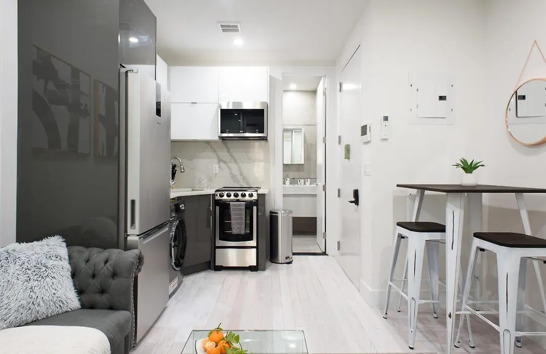 78-3B New Junior 1 Bedroom Prime Ues Wd In Unit-1