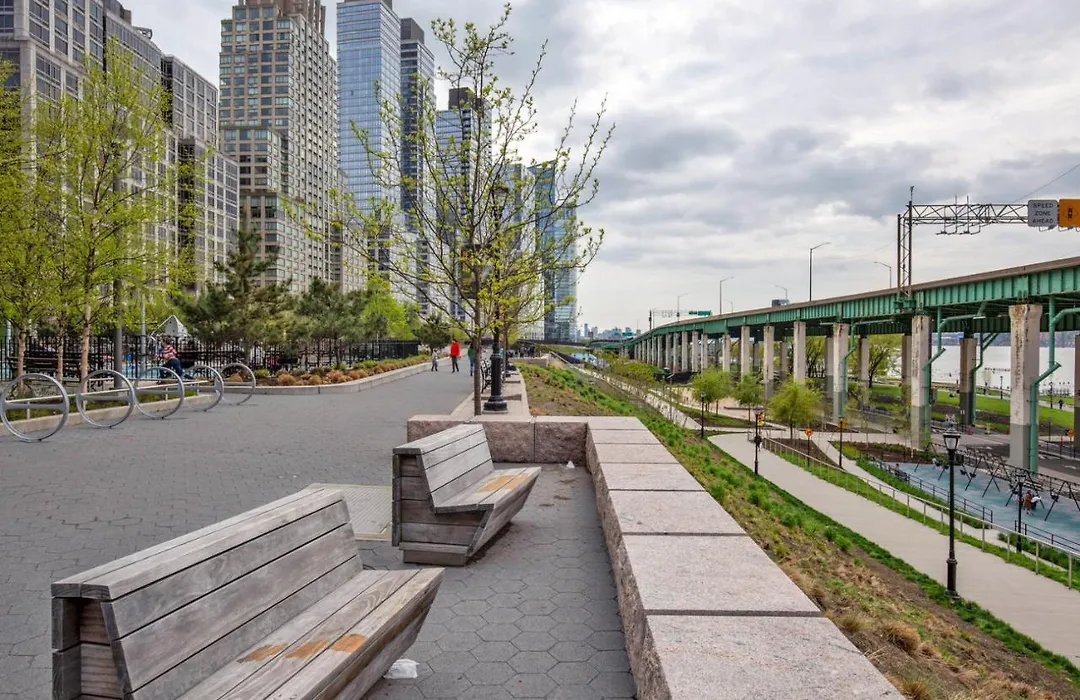 Uws 1Br W Gym Doorman Nr Julliard Nyc-833-1