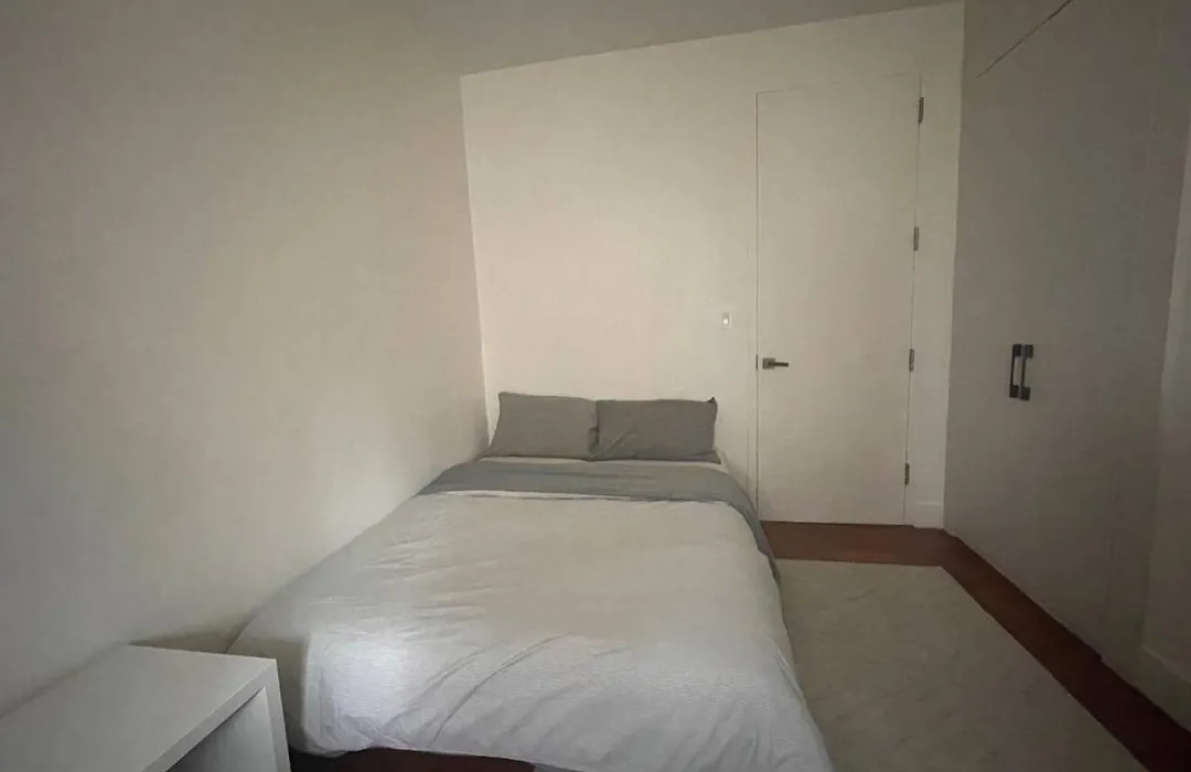 Stylish 2-Bedroom Apartment To See New York And Relax-1