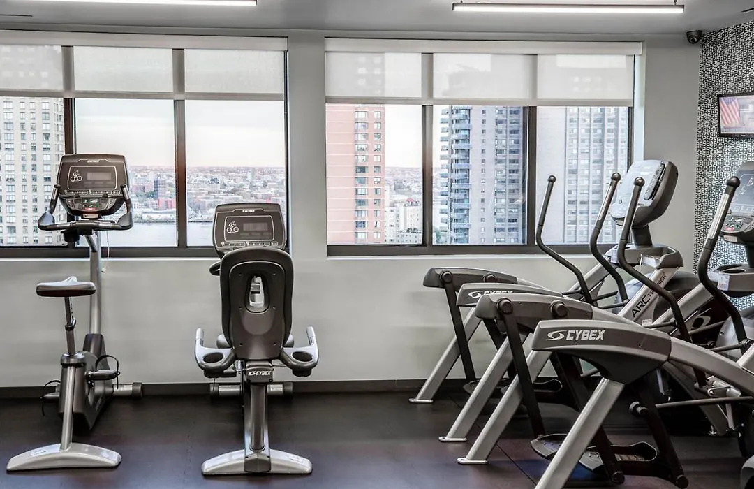Ues 1Br W Gym Doorman Wd Nr Carl Schurz Park Nyc-648-1