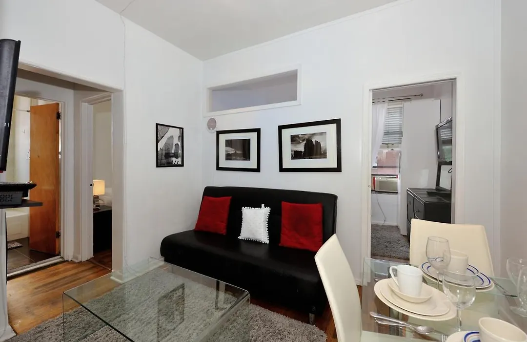 Stunning 2 Bd Apartment At East Side-1