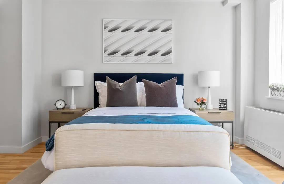 Luxe Studio Suite In Upper East Side With Charming Juliet Balcony-1
