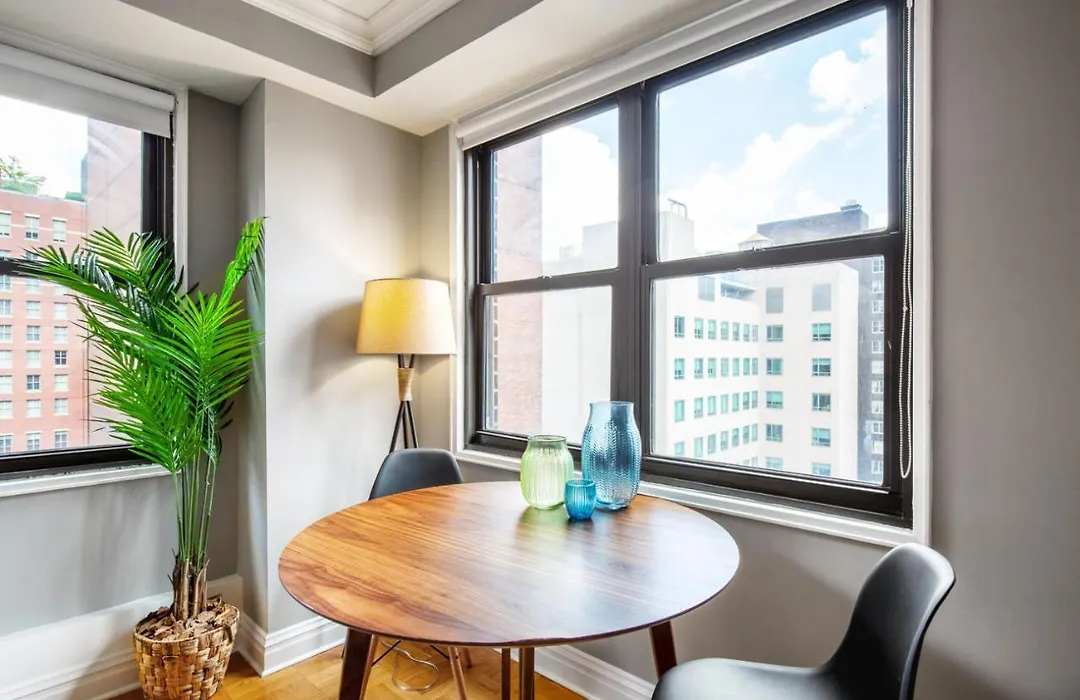 Midtown E Studio W Great Light Gym Nyc-139-1