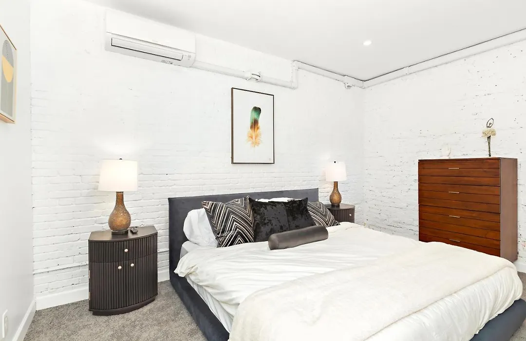 Luxurious 4 Bedroom Townhouse-1